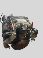 Cargar imagen en el visor de la galería, 2009-2015 Ford E-350 E-450 Econoline 6.8L V10 2-Valve Engine - Low Miles