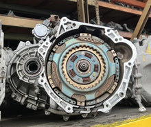 Cargar imagen en el visor de la galería, 2016-2018 Hyundai Tucson 1.6L FWD Dual-Clutch Transmission (DCT) - Only 39k Miles
